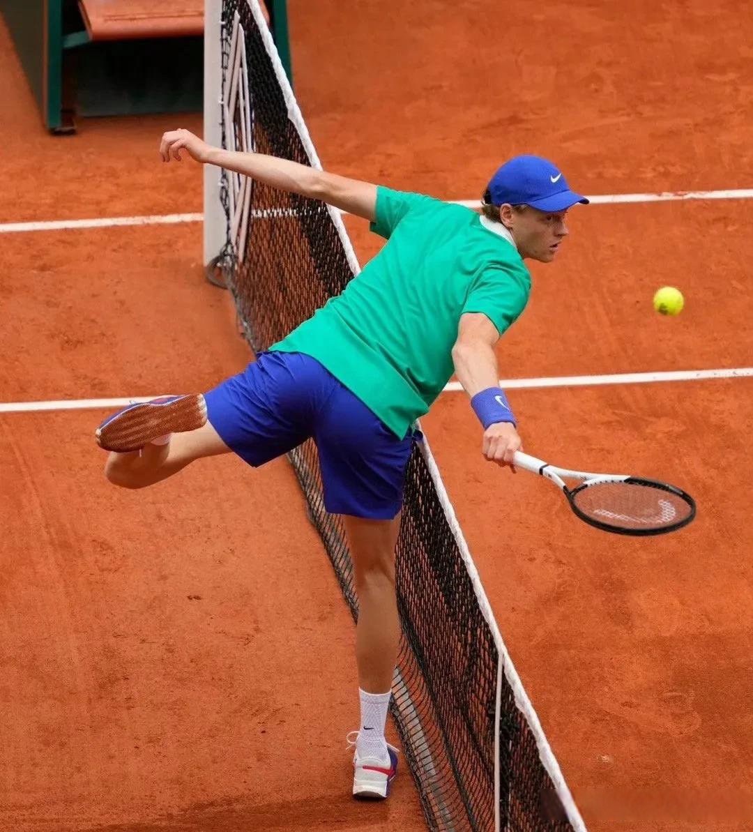 开云体育平台APP-包含法国网球队绝杀世界网球队，费德勒一己之力扛起全队的词条